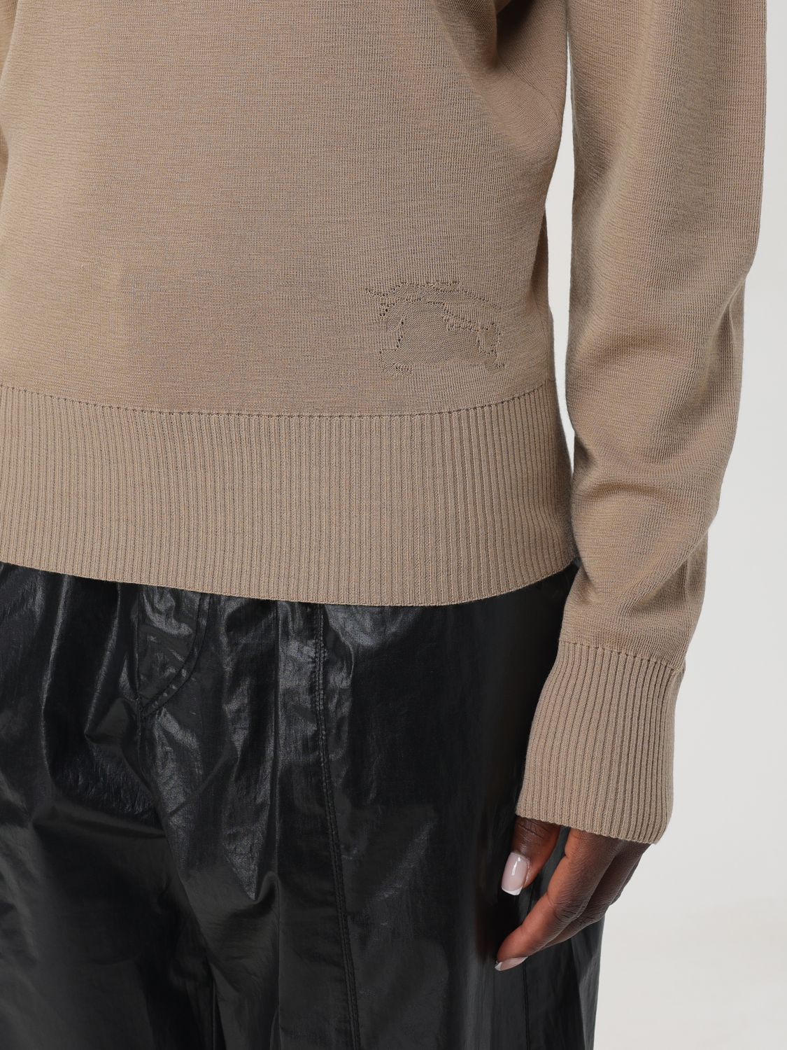 Sweater Woman color Beige