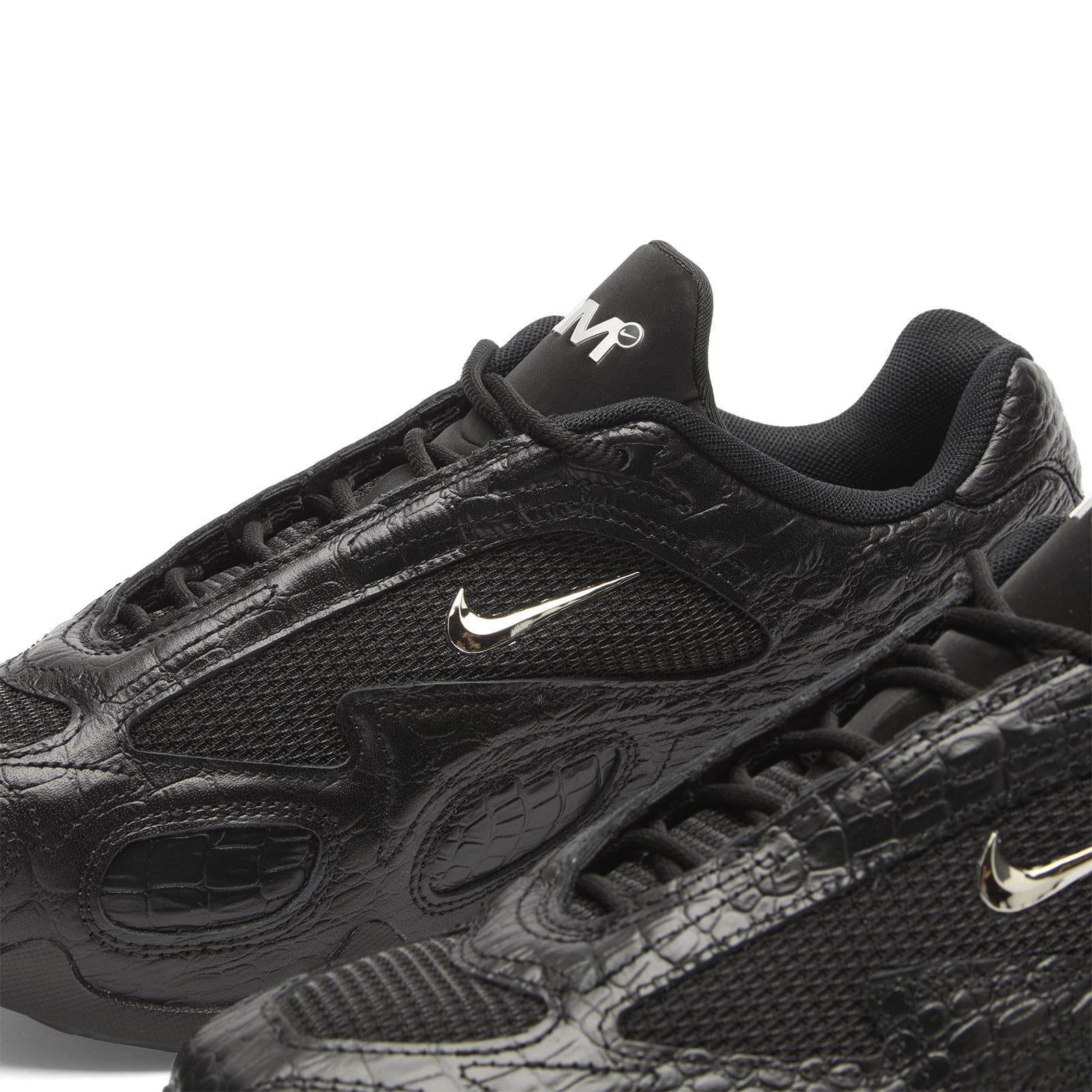 Women's Air Max Muse Se Sneaker in Black/Metallic Silver