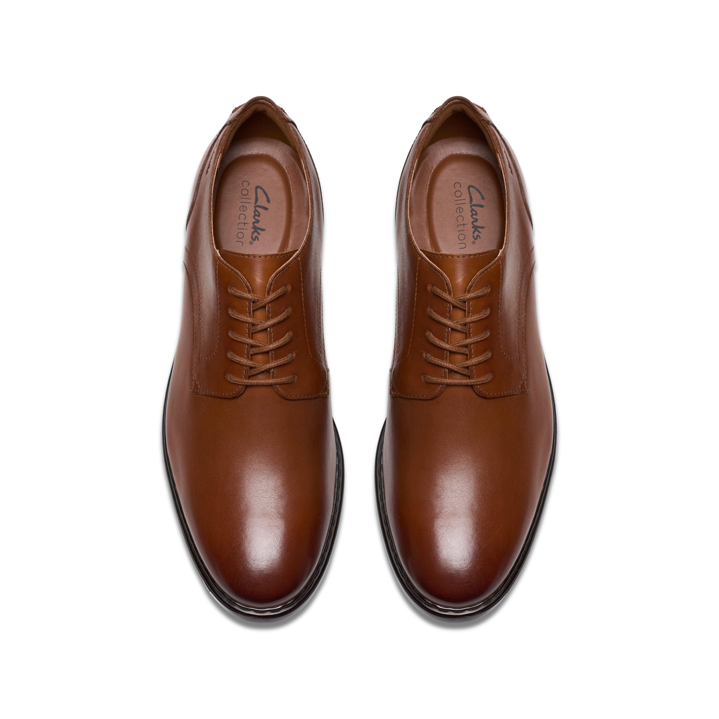 Clarks Men's Banbury Derby Tan Leather Derby Shoes, Lace Up in Brown | : 9/Standard Fit