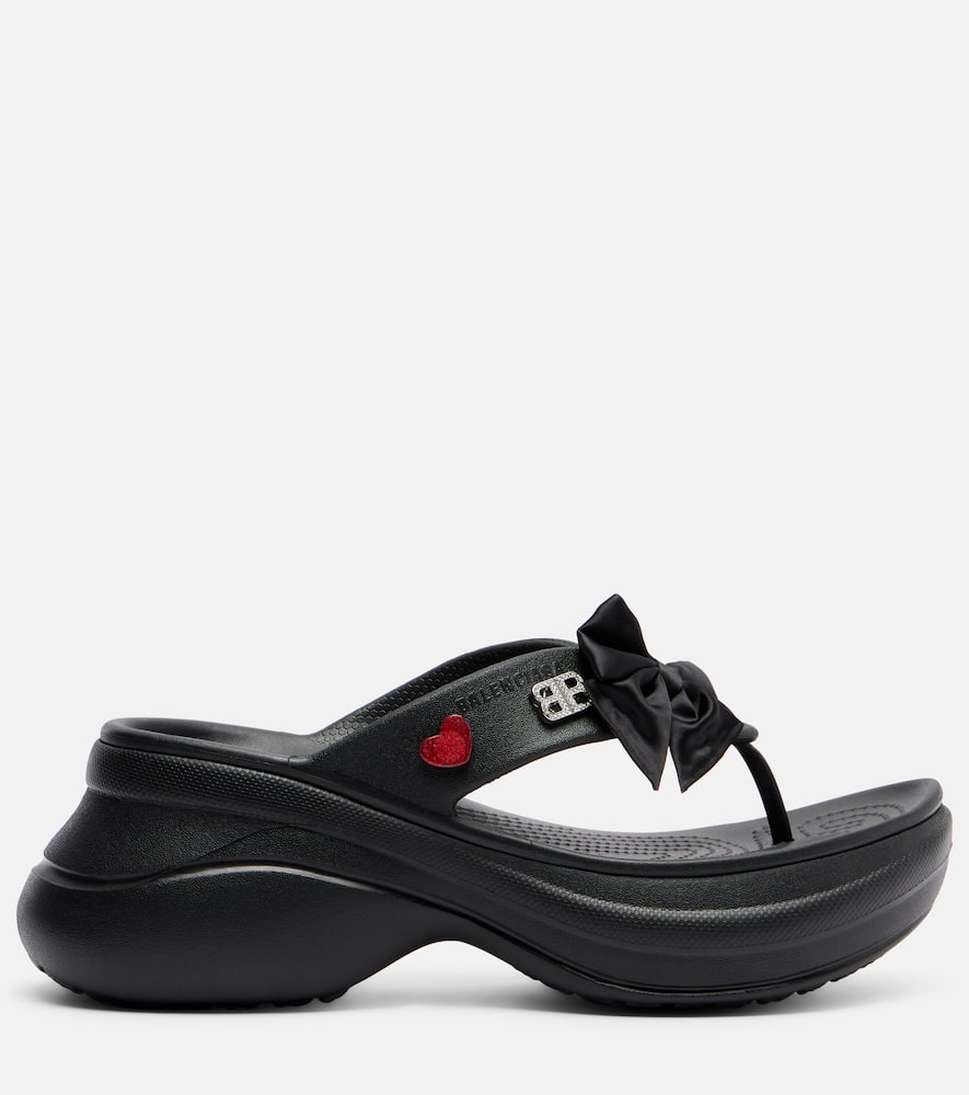 X Crocs Jibbitz platform thong sandals