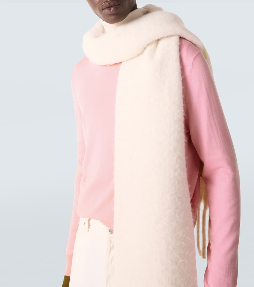 Virgin wool sweater