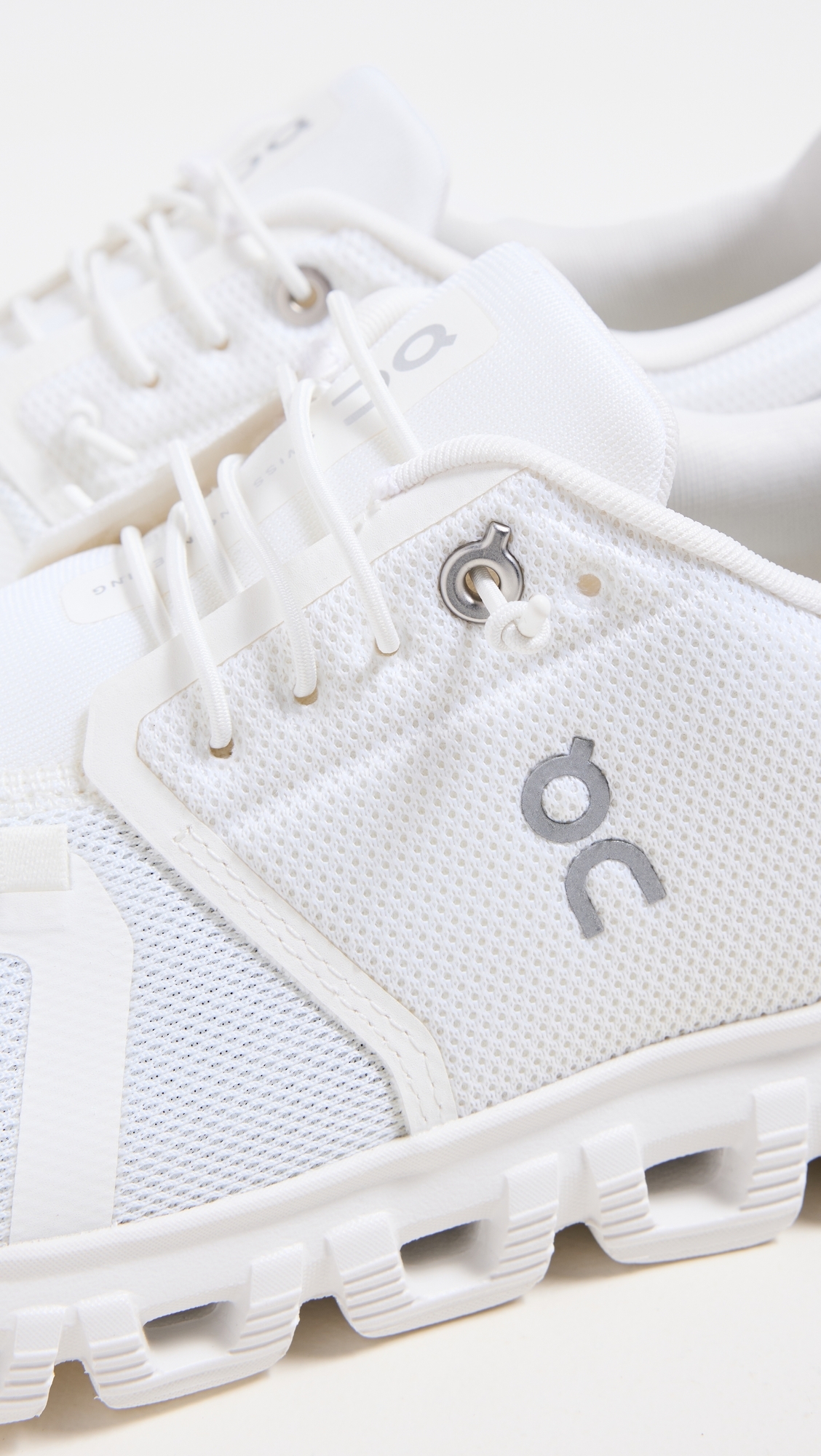 Cloud 6 Sneakers White