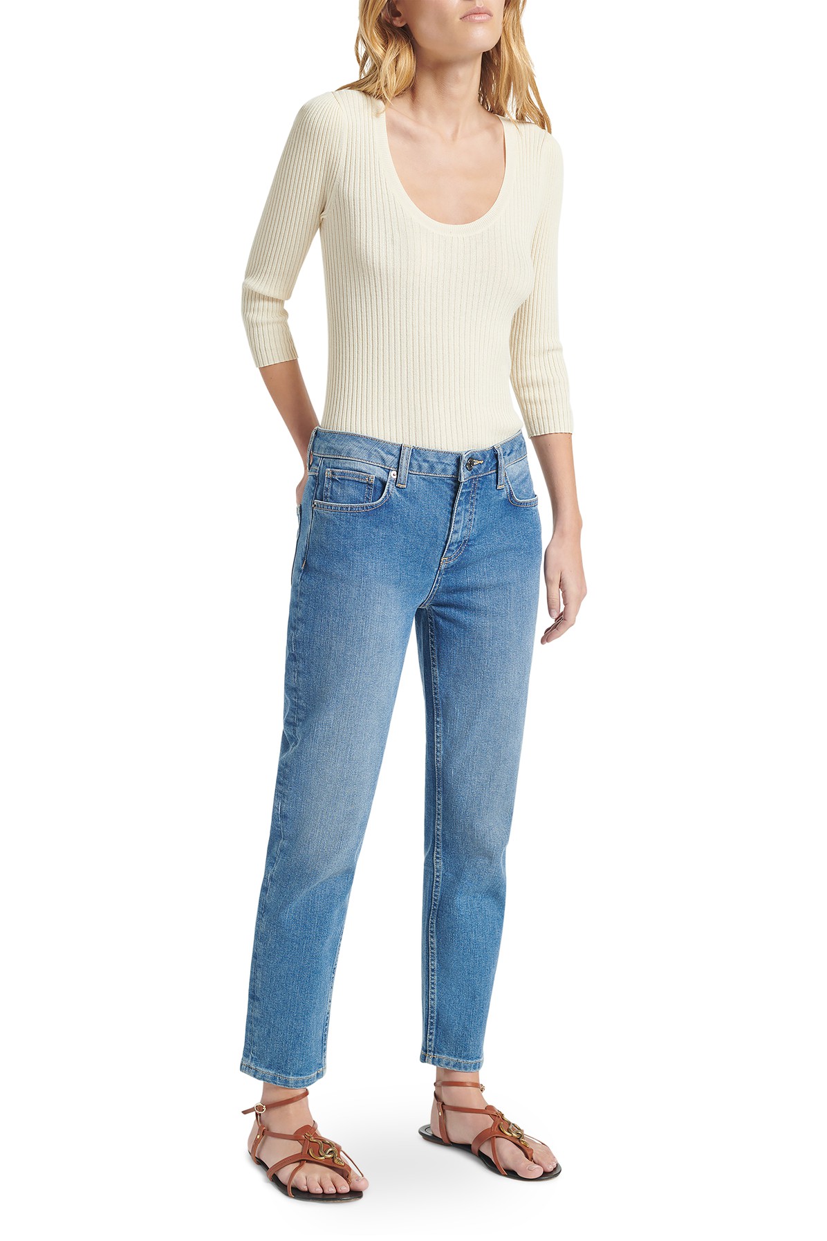 Aston Jeans