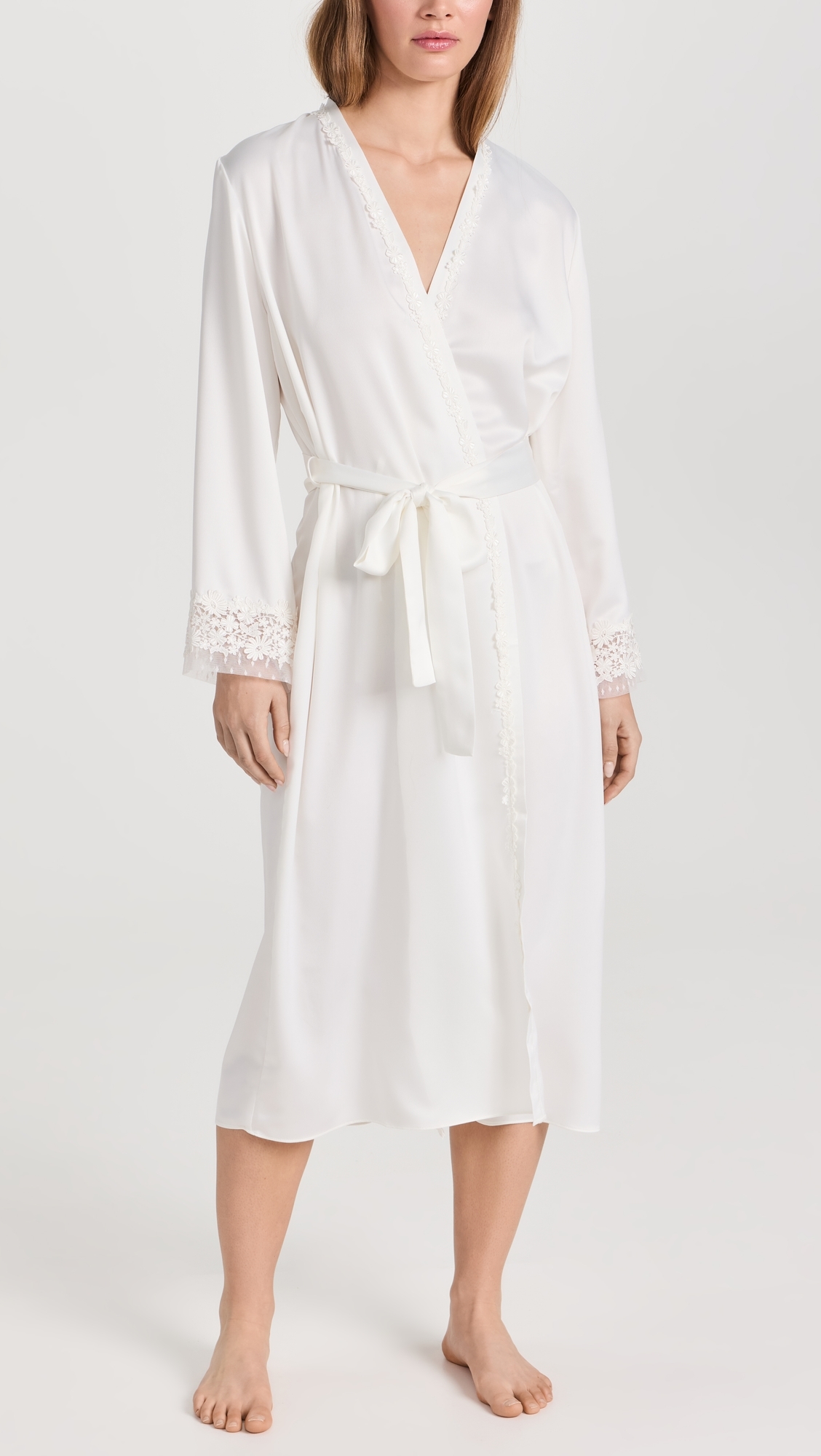 Showstopper Charmeuse Robe Ivory