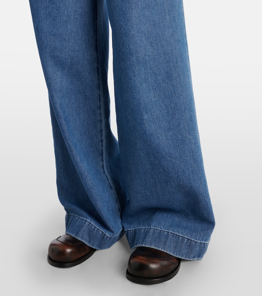 Pleated wide-leg jeans