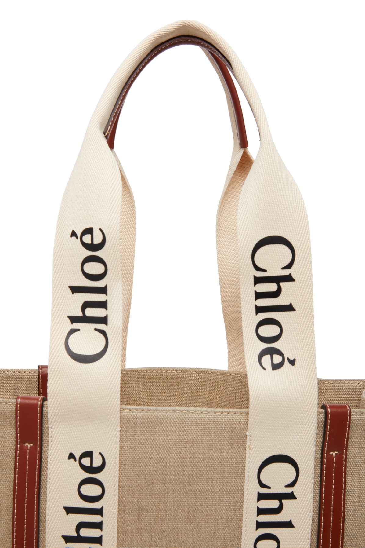 Woody basket bag