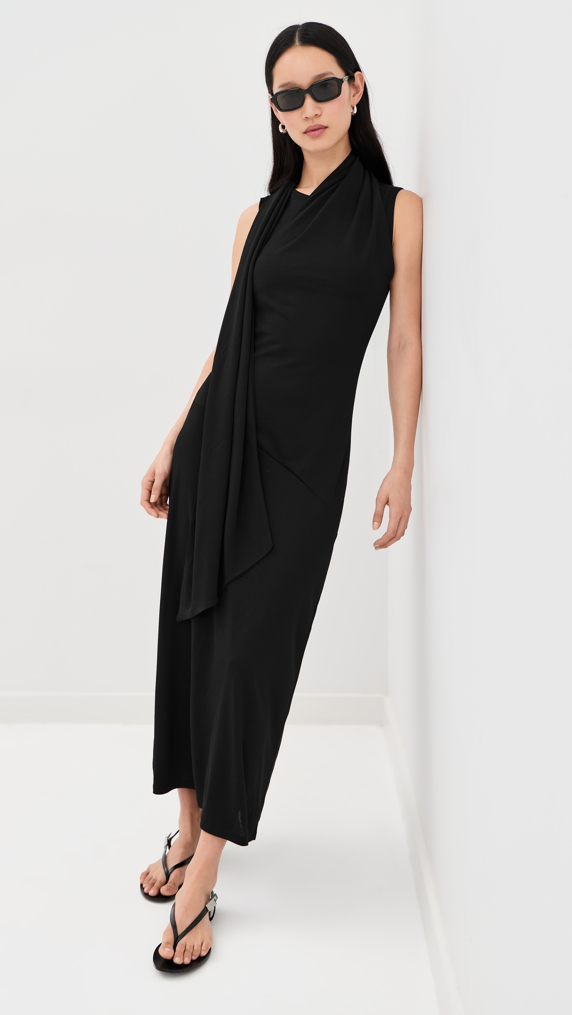 Sleeveless Maxi Lavalliere Dress Noir