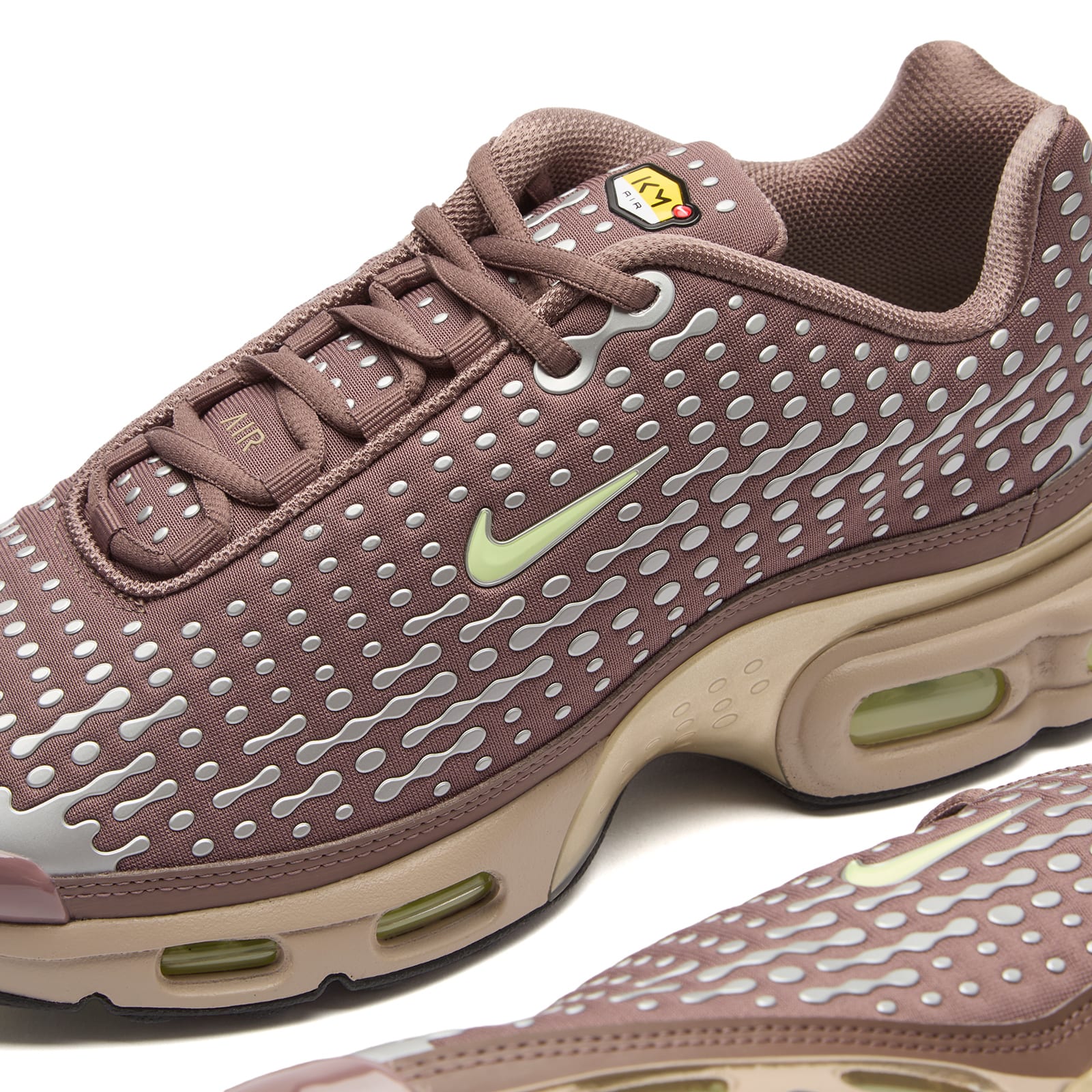 Men's Air Max Plus Vii Sneaker in Plum Eclipse/Barely Volt