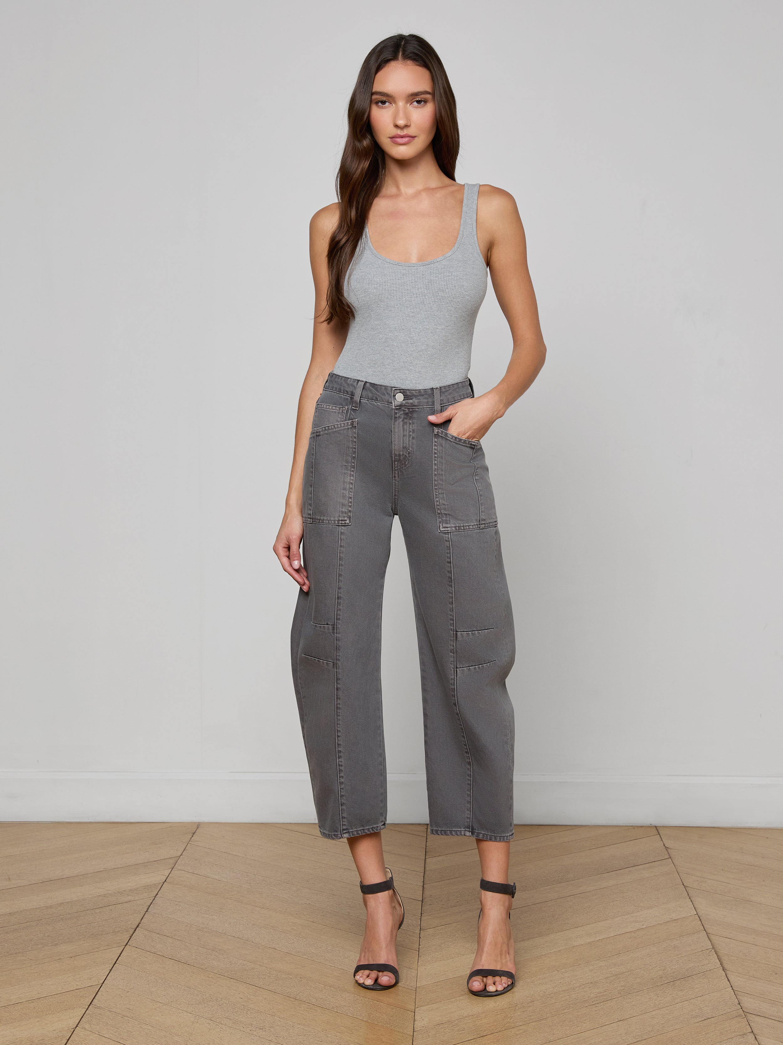 Cody Cropped Barrel-Leg Jean In Medium Grey