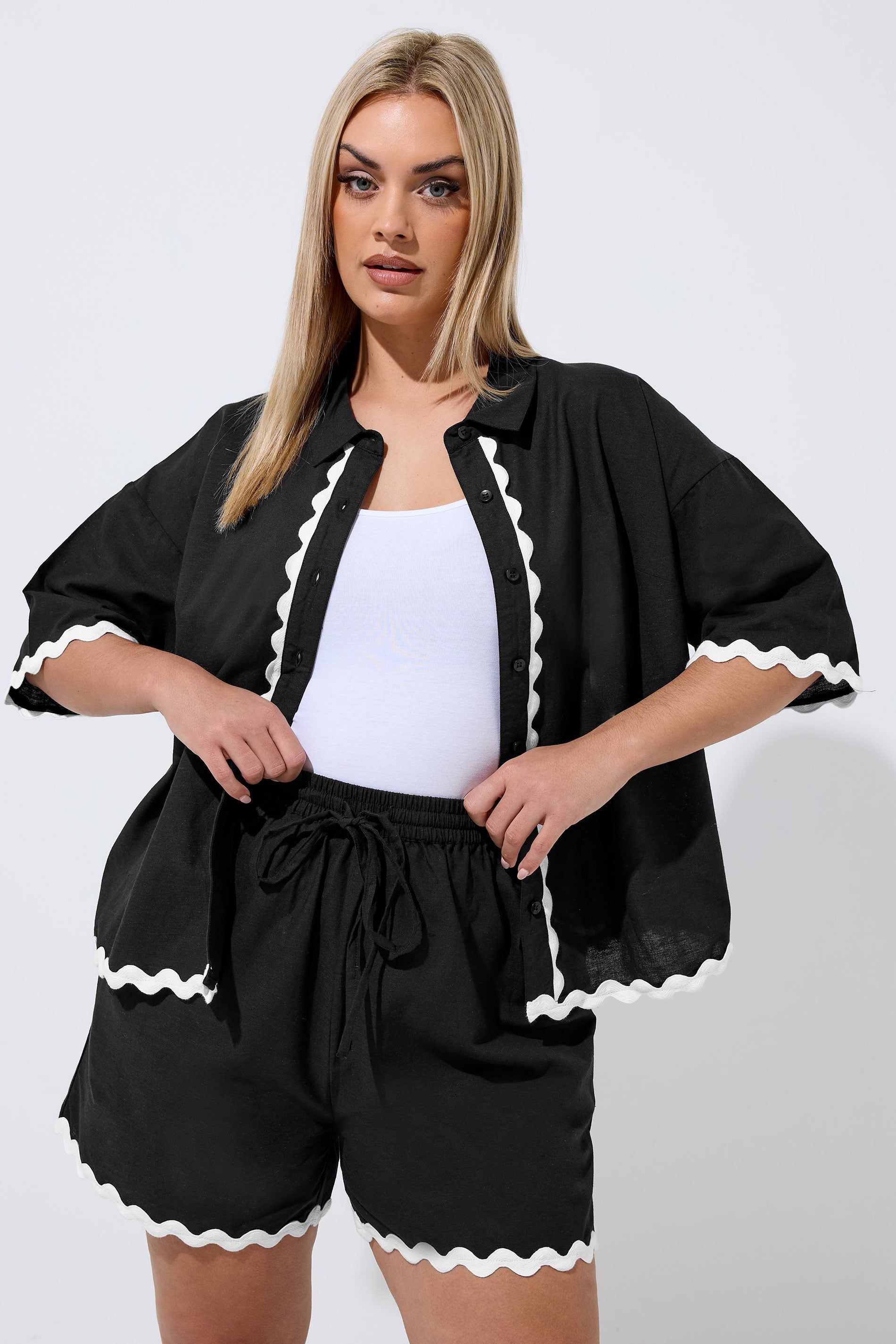 Yours Scallop Linen Shirt In Black