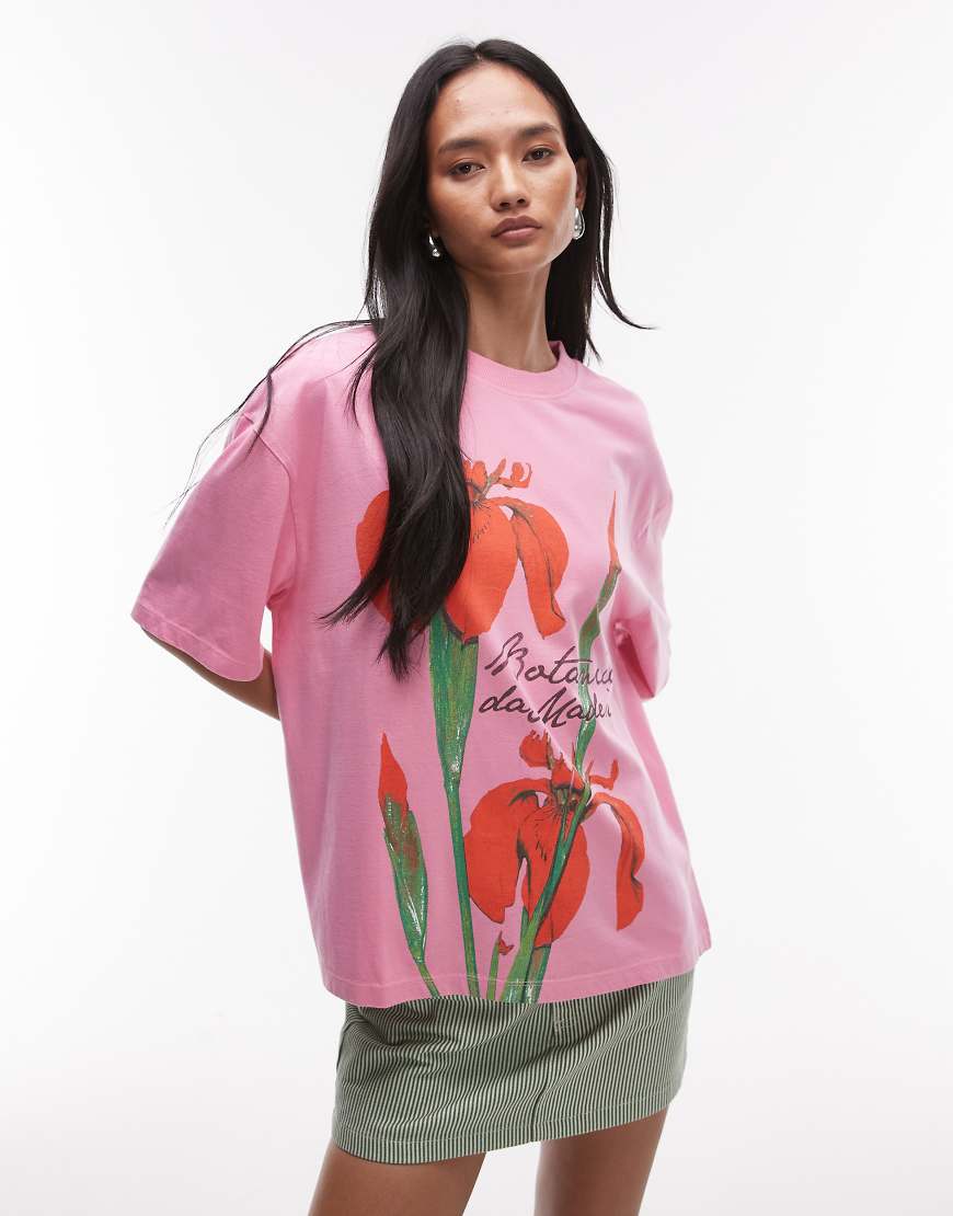 Graphic floral print oversized tee in pink