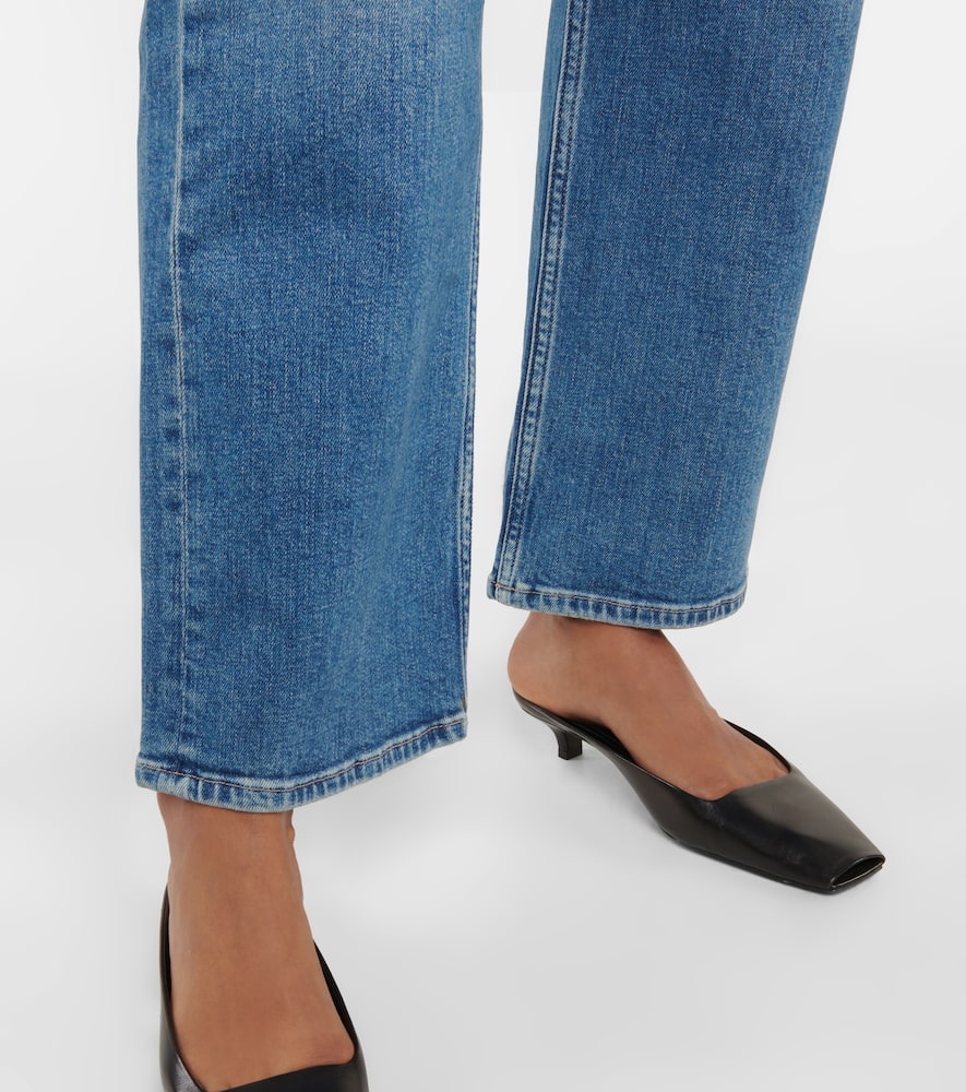 High-rise boyfriend jeans