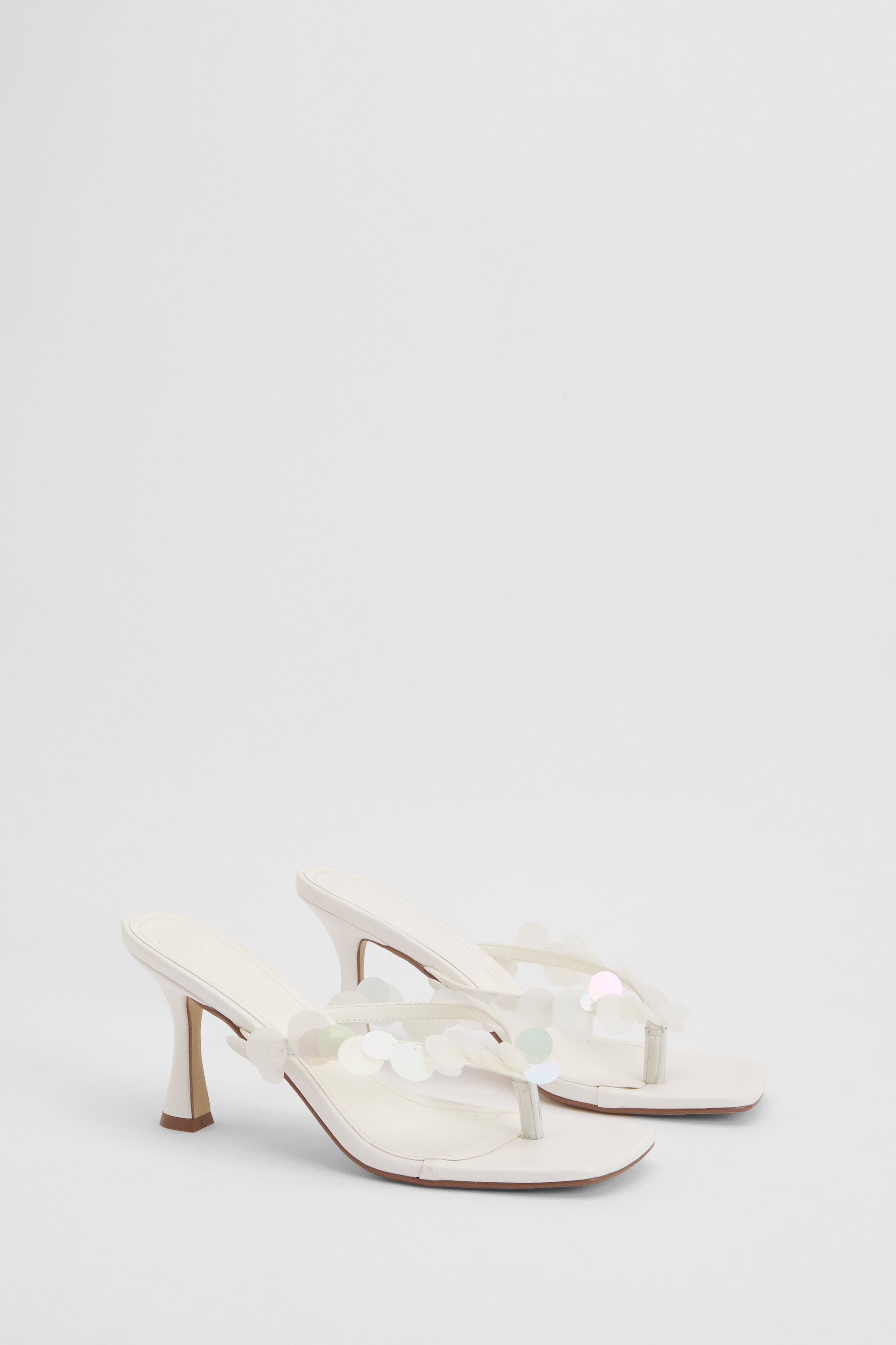 Boohoo Womens Mixed Sequin Toe Post Heeled Mules - White
