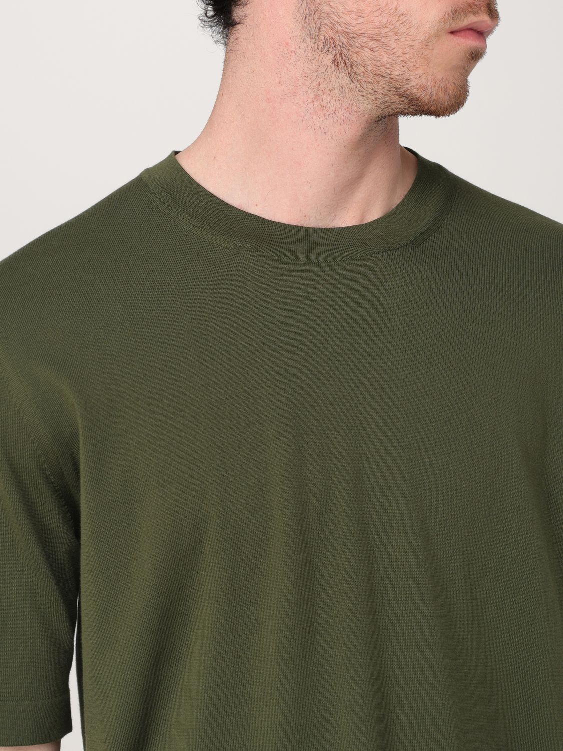 T-Shirt Men color Green