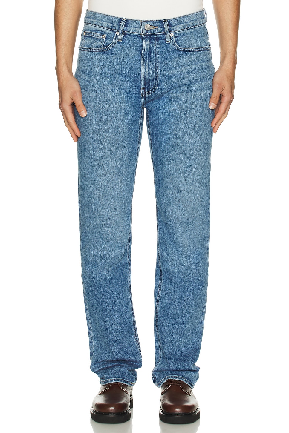 FRAME Modern Straight Jeans in Blue. 36. Also , 31, 32