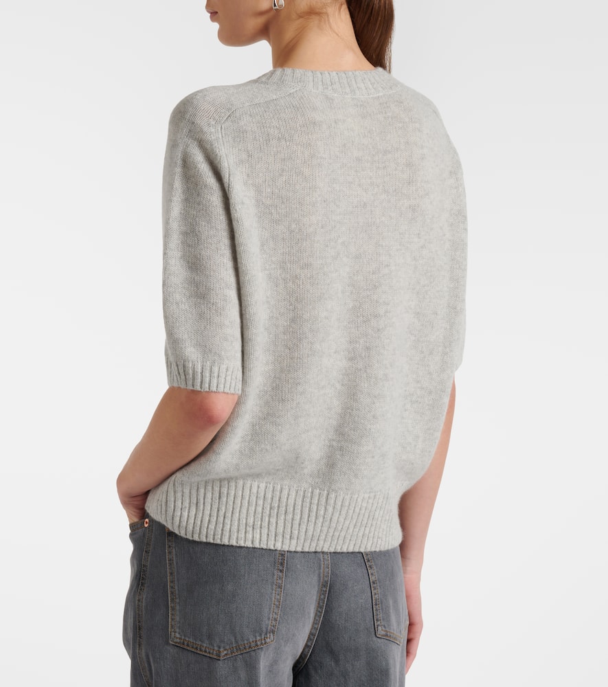 Cashmere sweater