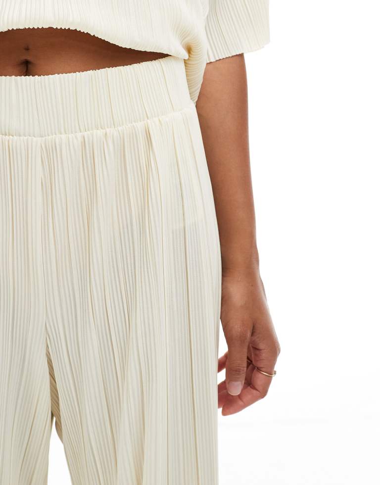 Only Womens plisse wide leg trousers co-ord in buttermilk - White