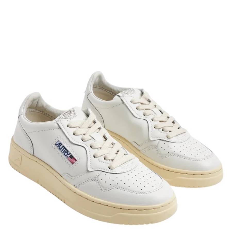 Medalist Low Sneakers In White Leather