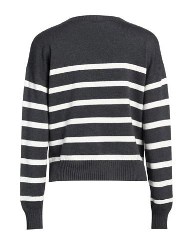 Woman Sweater Lead