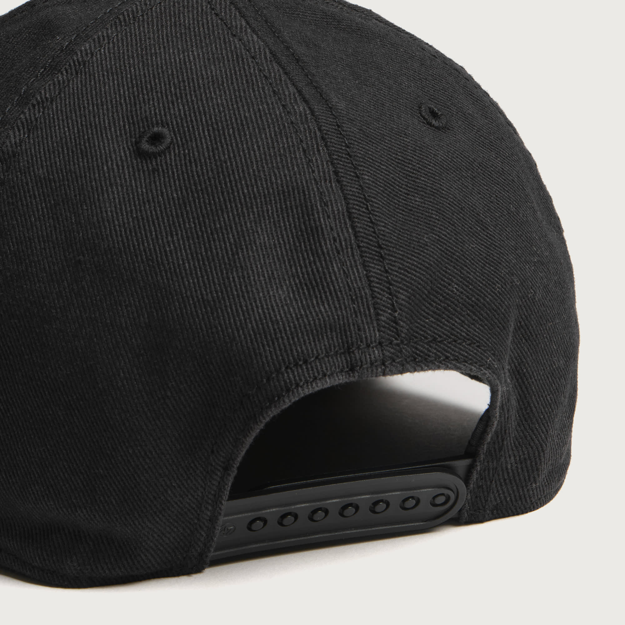 NY Yankees Rose Embroidery Hitch Cap Black