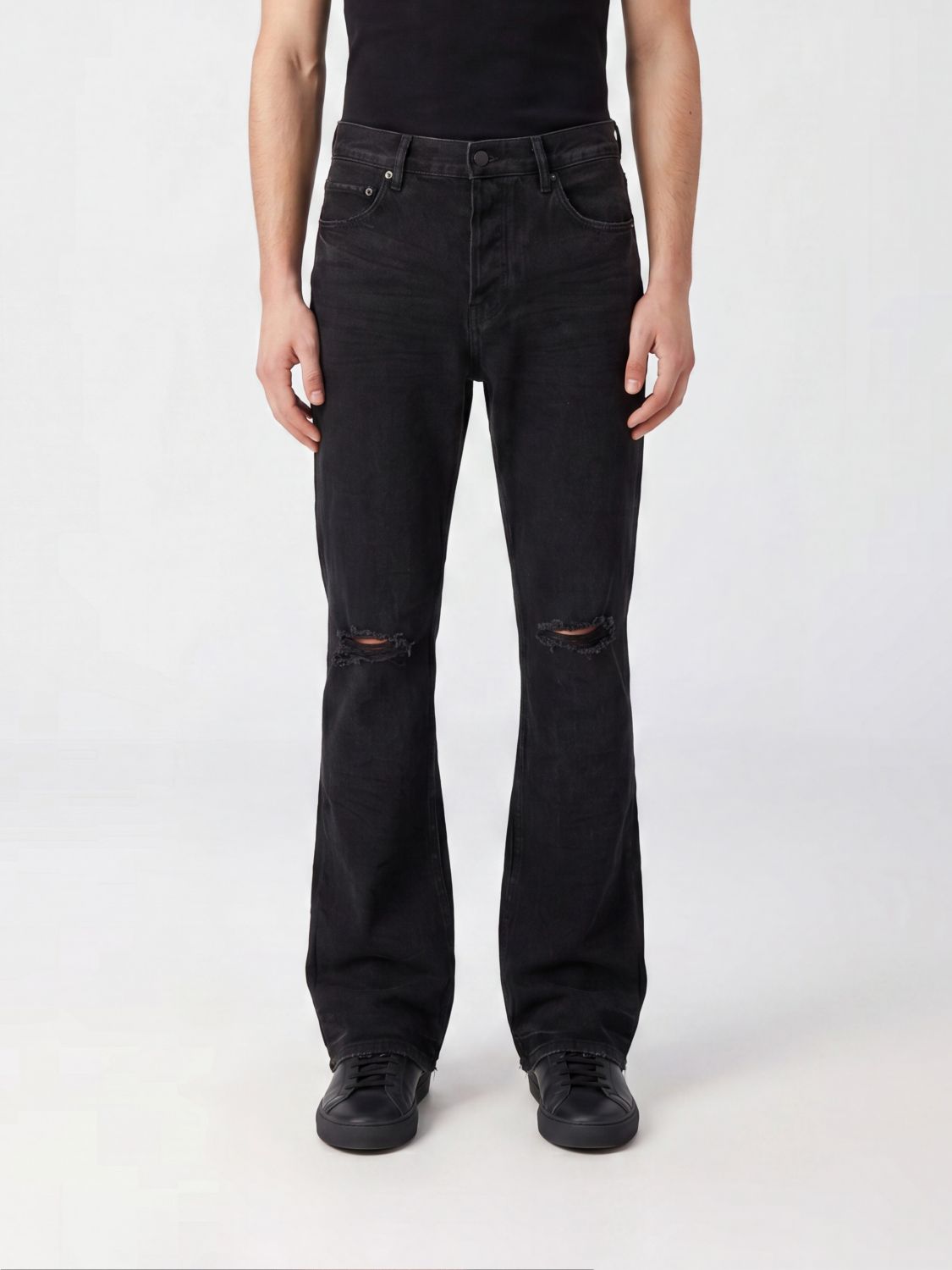 P026 Straight-Leg Mid-Rise Jeans in Worn-Effect Black Denim