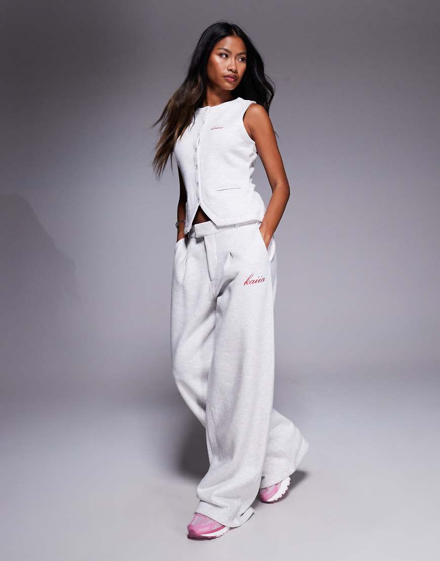Embroidered wide leg pintuck joggers co-ord in grey marl