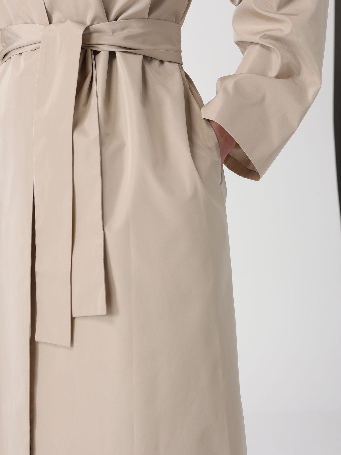 Coat Woman color Beige