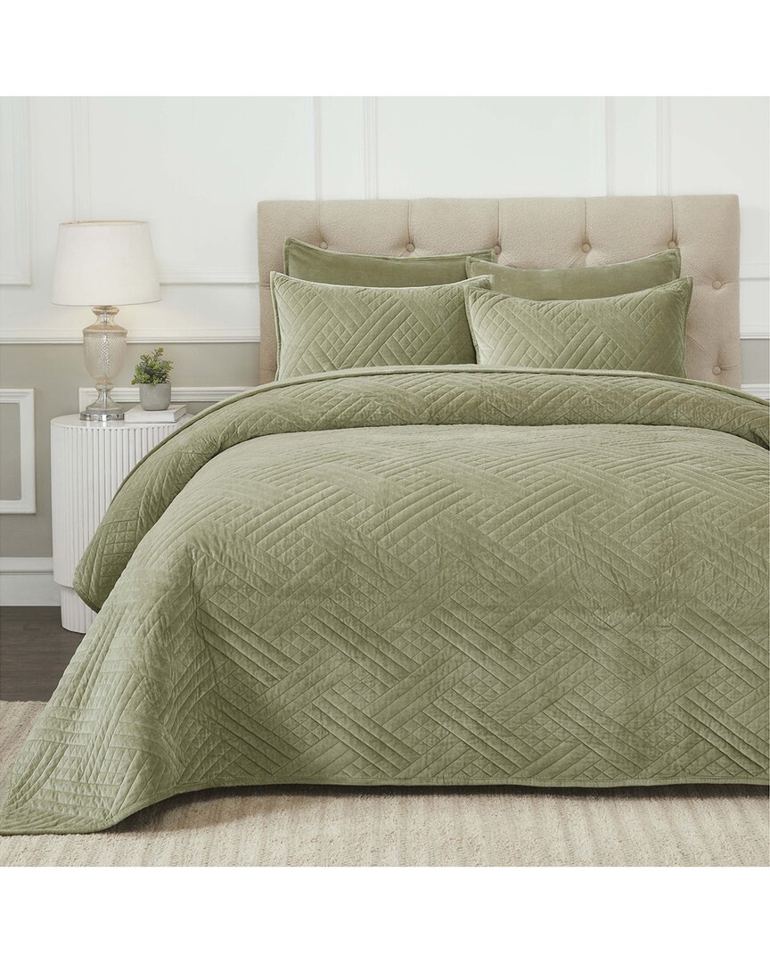 Superior Karina Velvet Lightweight Quilt Set