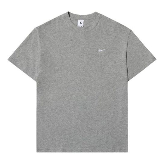 Solo Swoosh Small Label Logo Solid Color Sports Round Neck Short Sleeve Gray