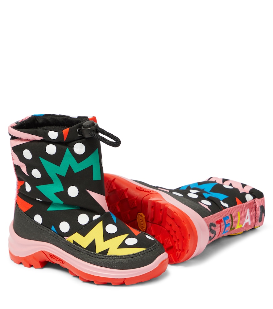 Printed ski boots