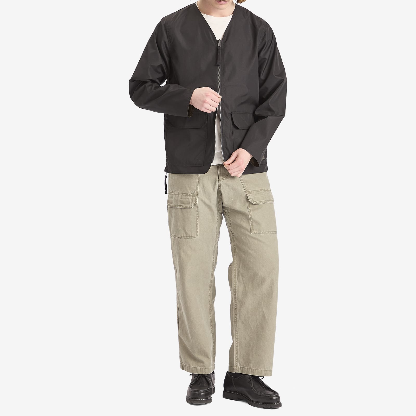 Taion Men's Military Reversible V-Neck Cardigan in Black