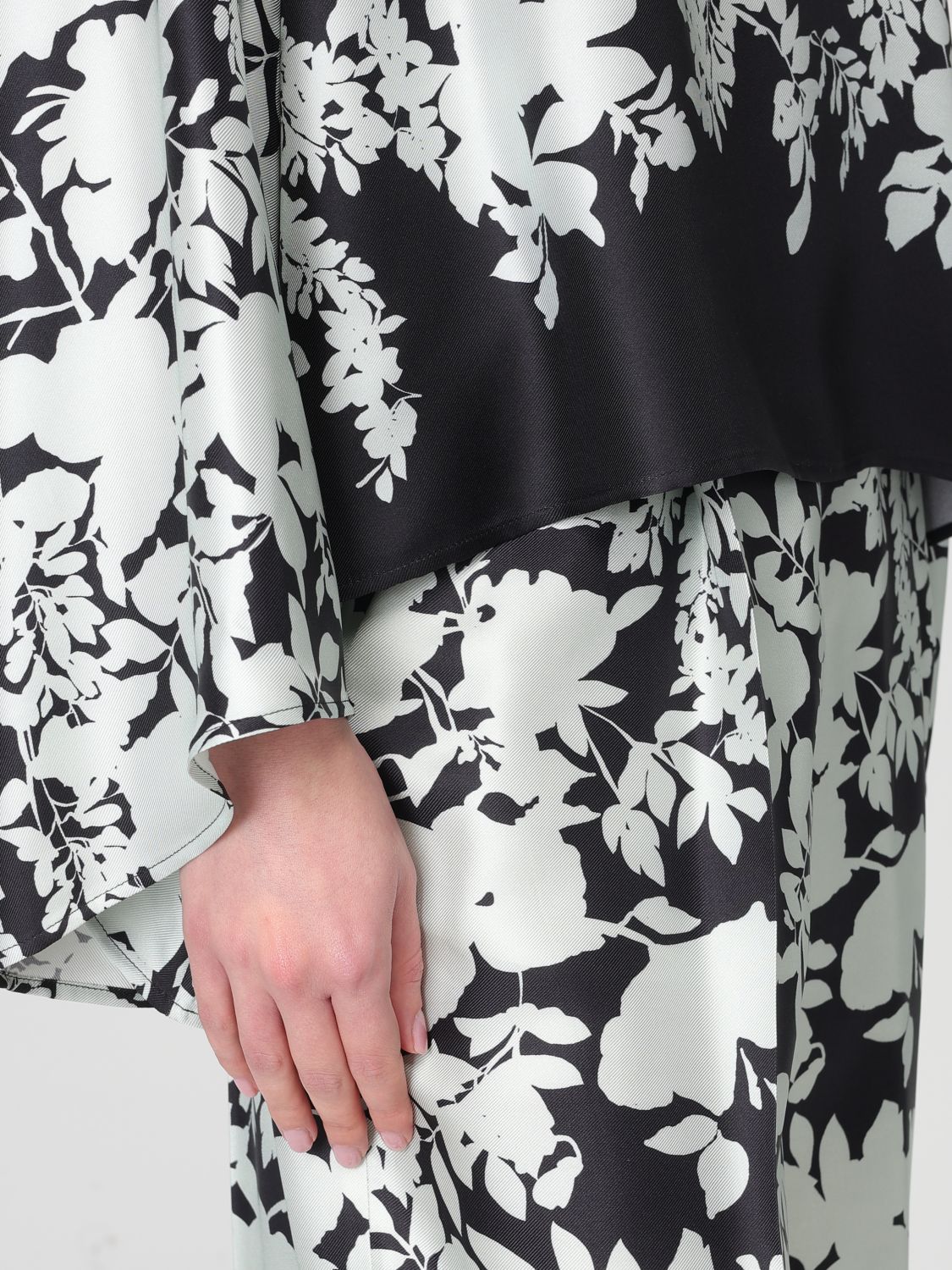 Top Woman color Black