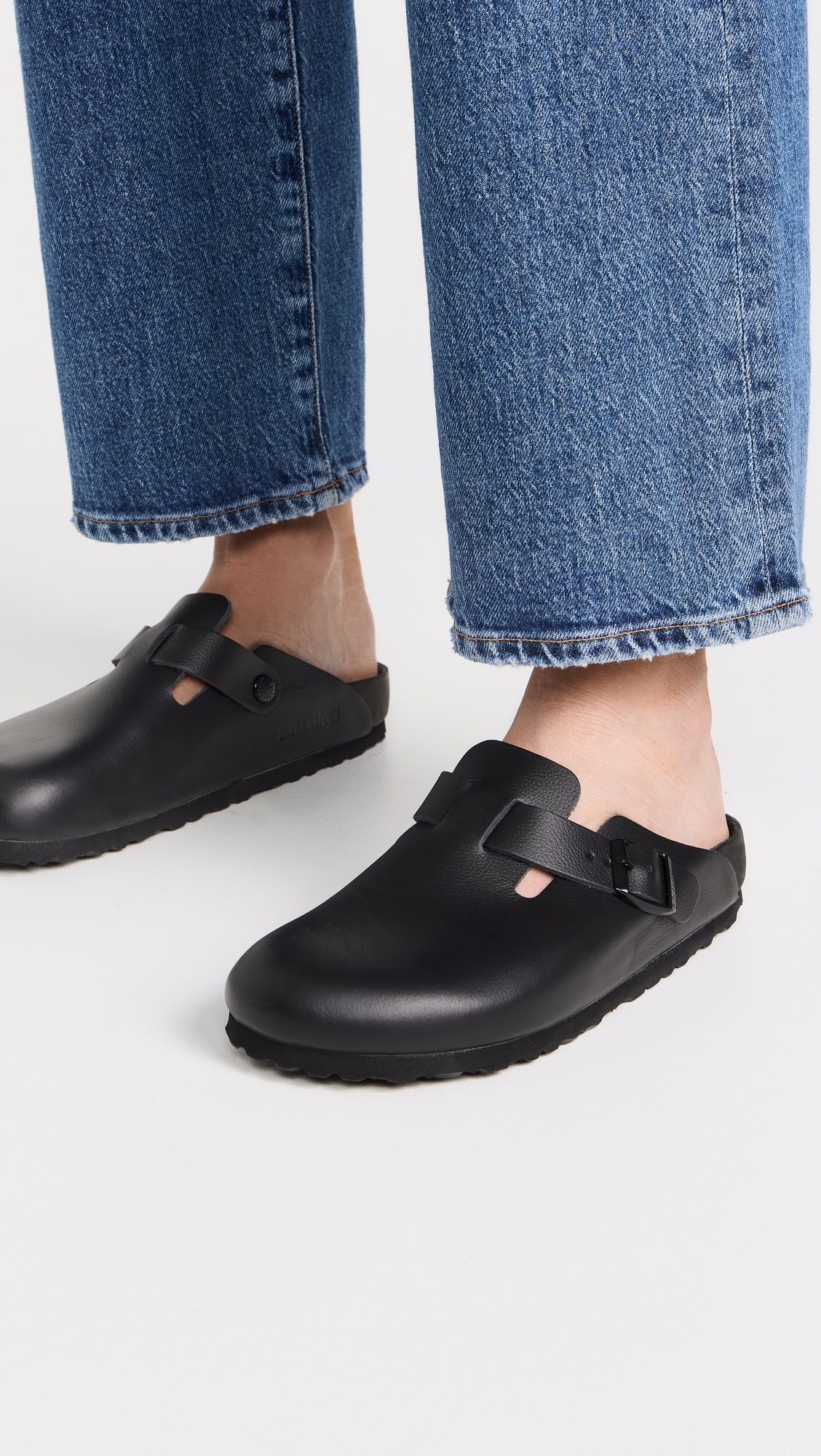 Boston Exquisite Clogs Black
