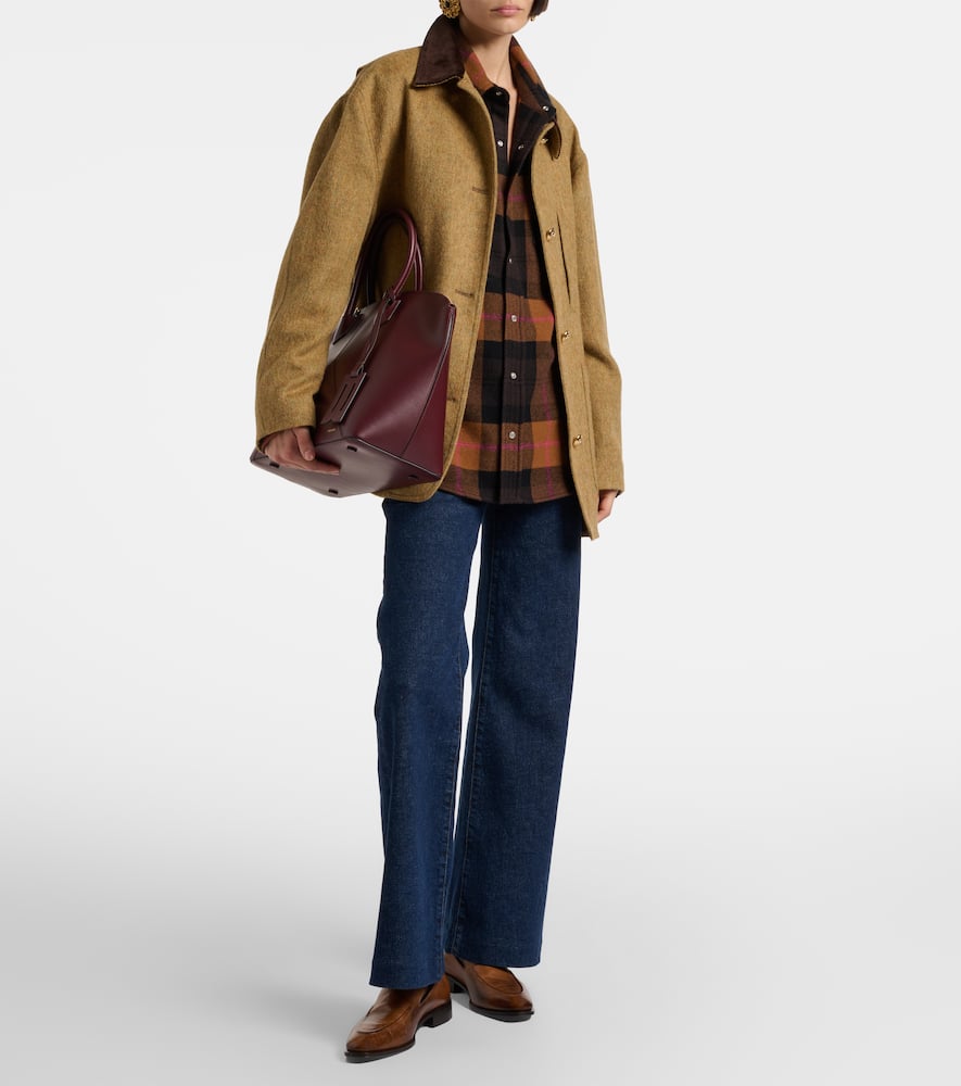 Refined high-rise wide-leg jeans