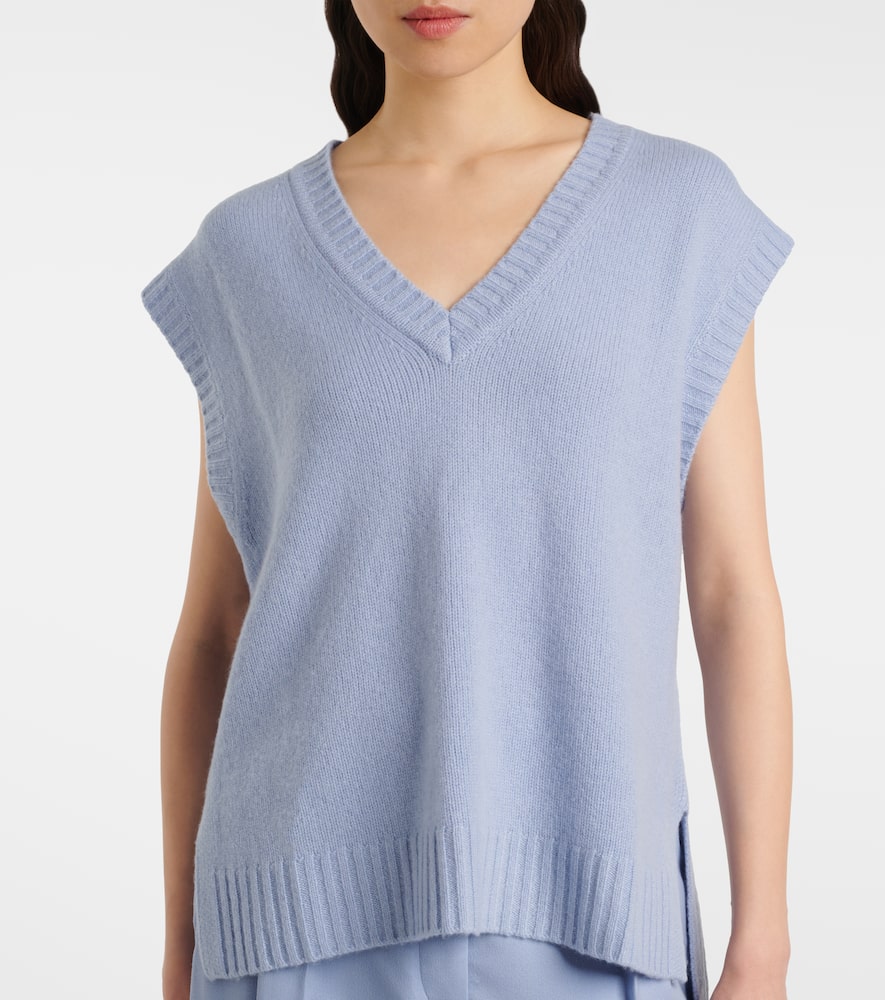 Cashmere vest