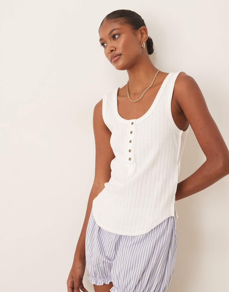 Bryson henley vest in white