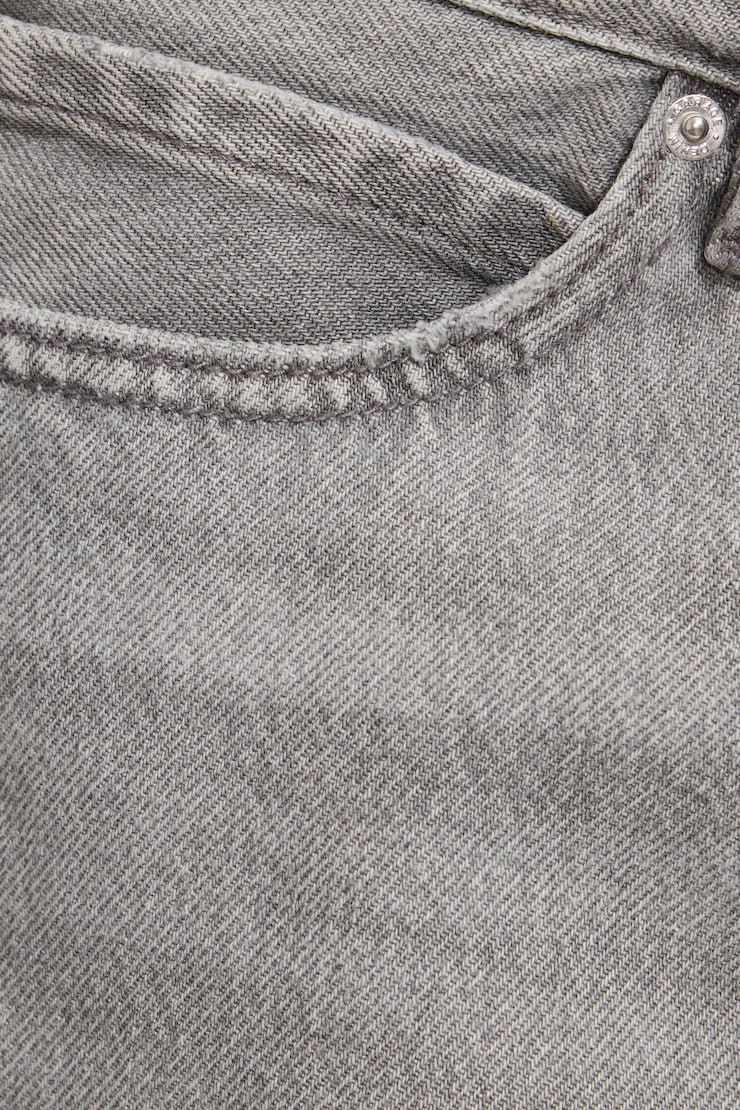 Low Rise Baggy Jeans