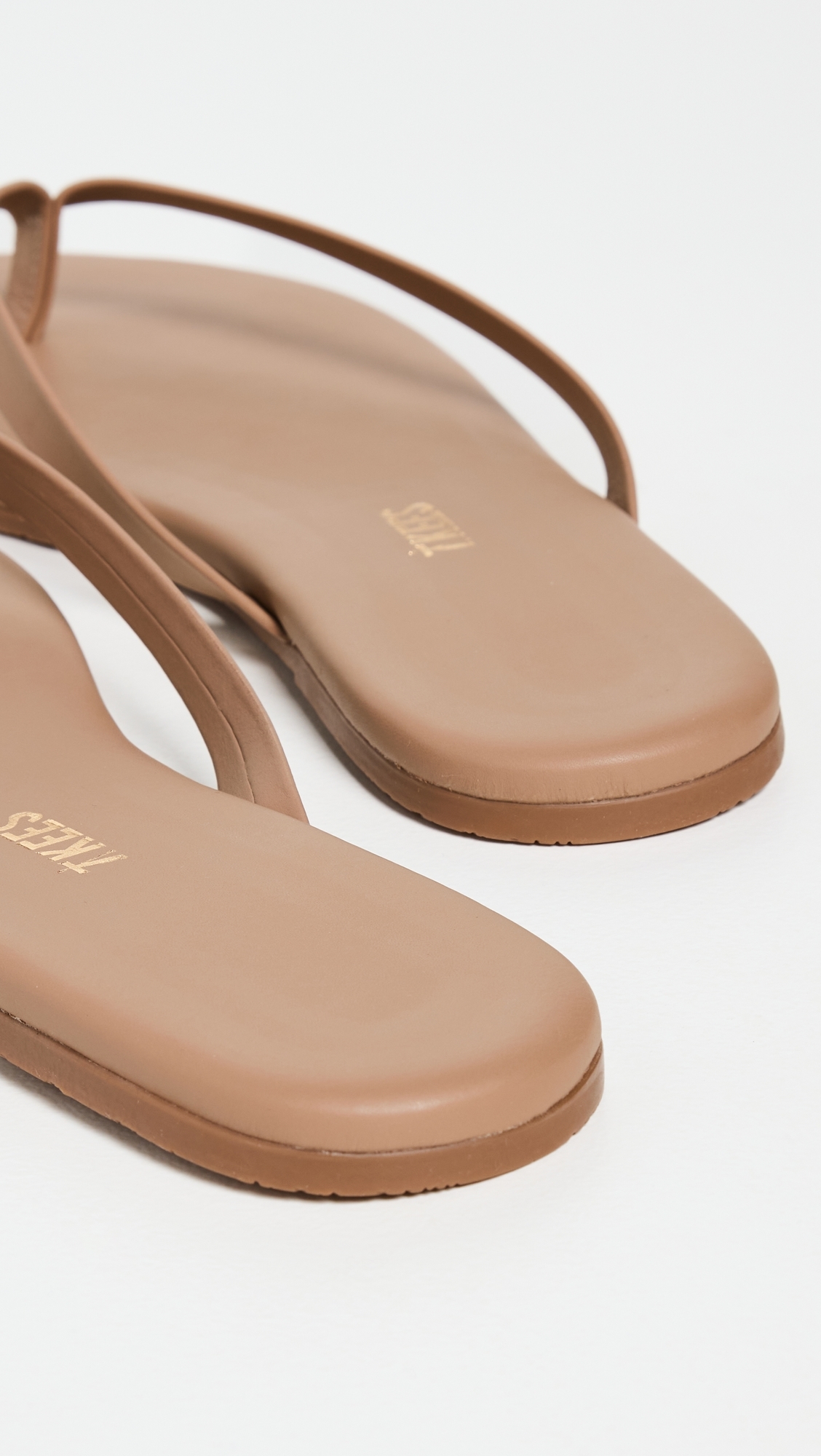 The Boyfriend Flip Flops Beach Bum