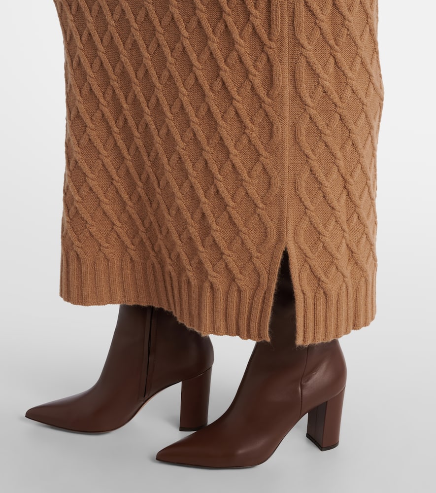 Po knitted camel hair maxi skirt