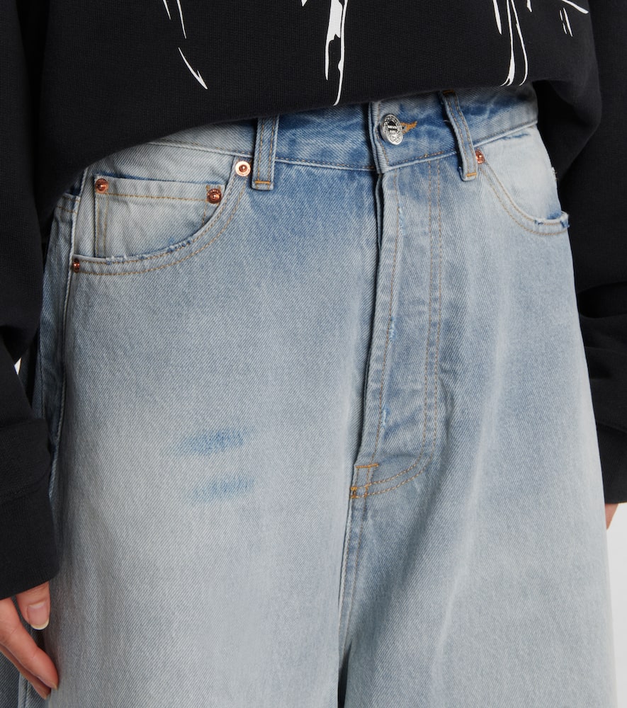 Oversized wide-leg jeans