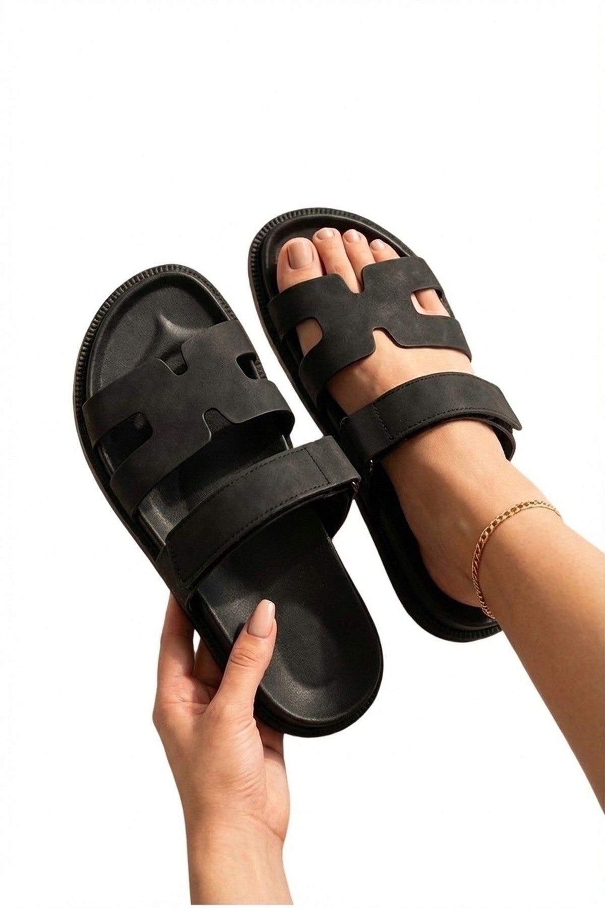 IKRUSH Women's Nora Double Strap Slide Sandals in Black