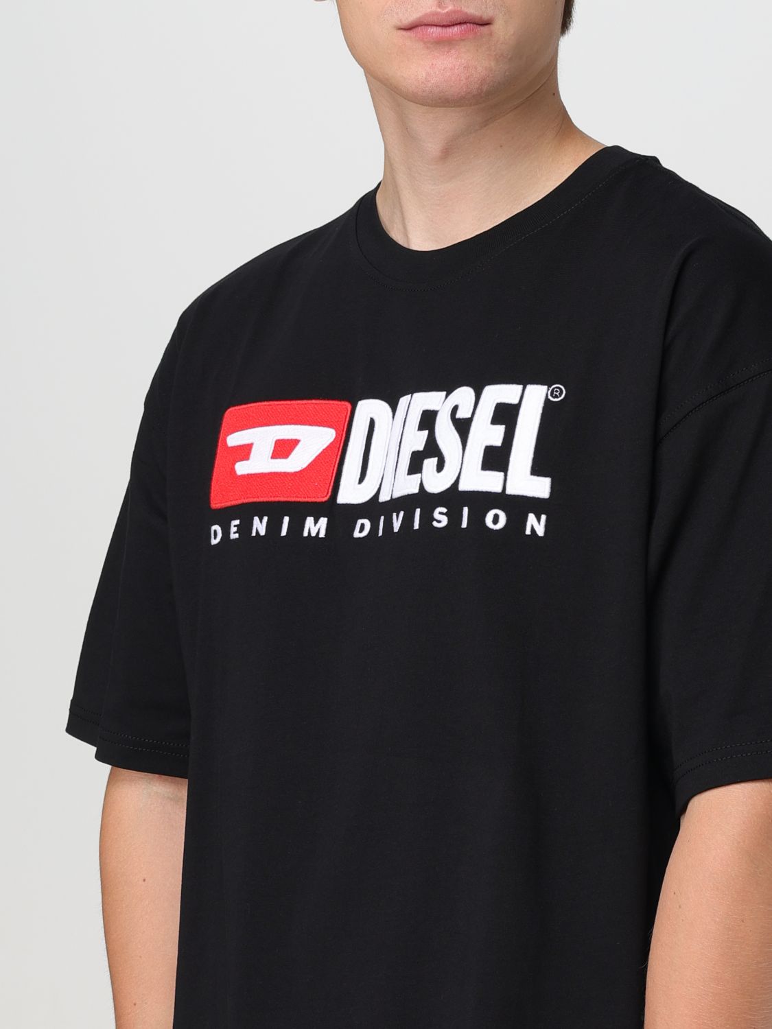 T-Shirt Men color Black