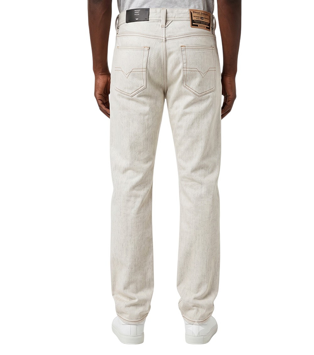 White Straight Mid Rise Jeans