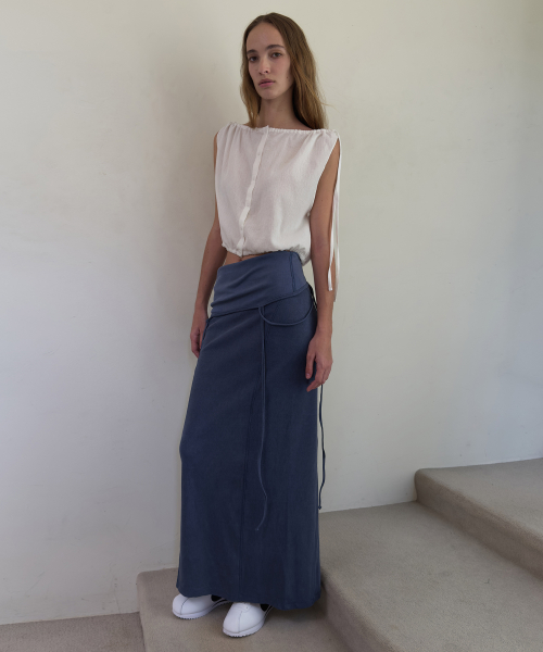 STRING SLEEVELESS BLOUSE