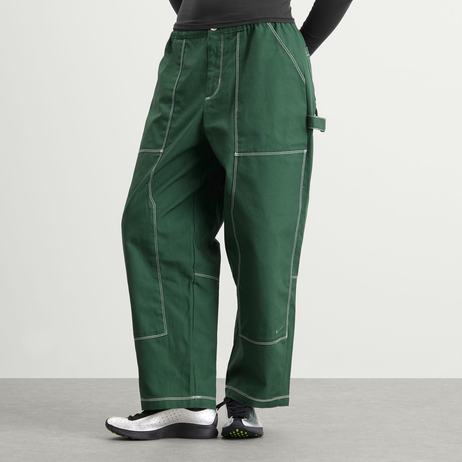 Women's NSW Carpenter Pants in Fir/Ice Silver/Fir