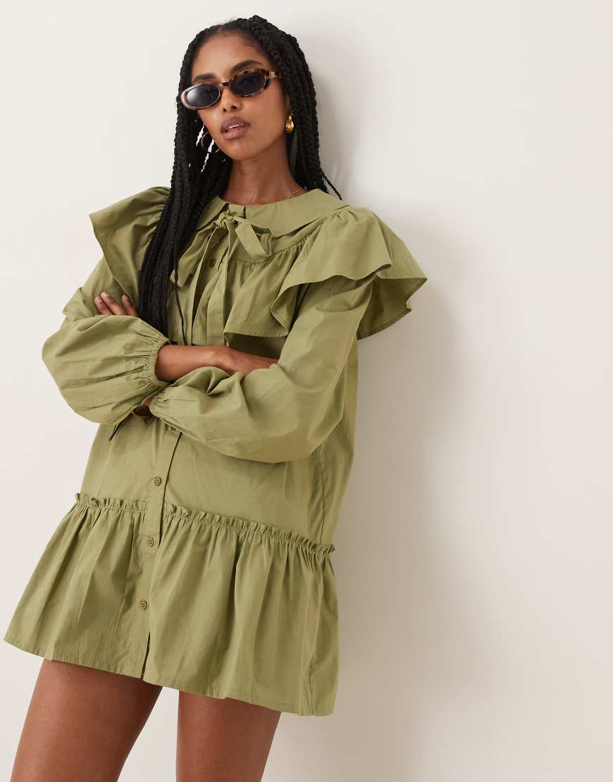 Ruffle collar smock dress in olive-Green