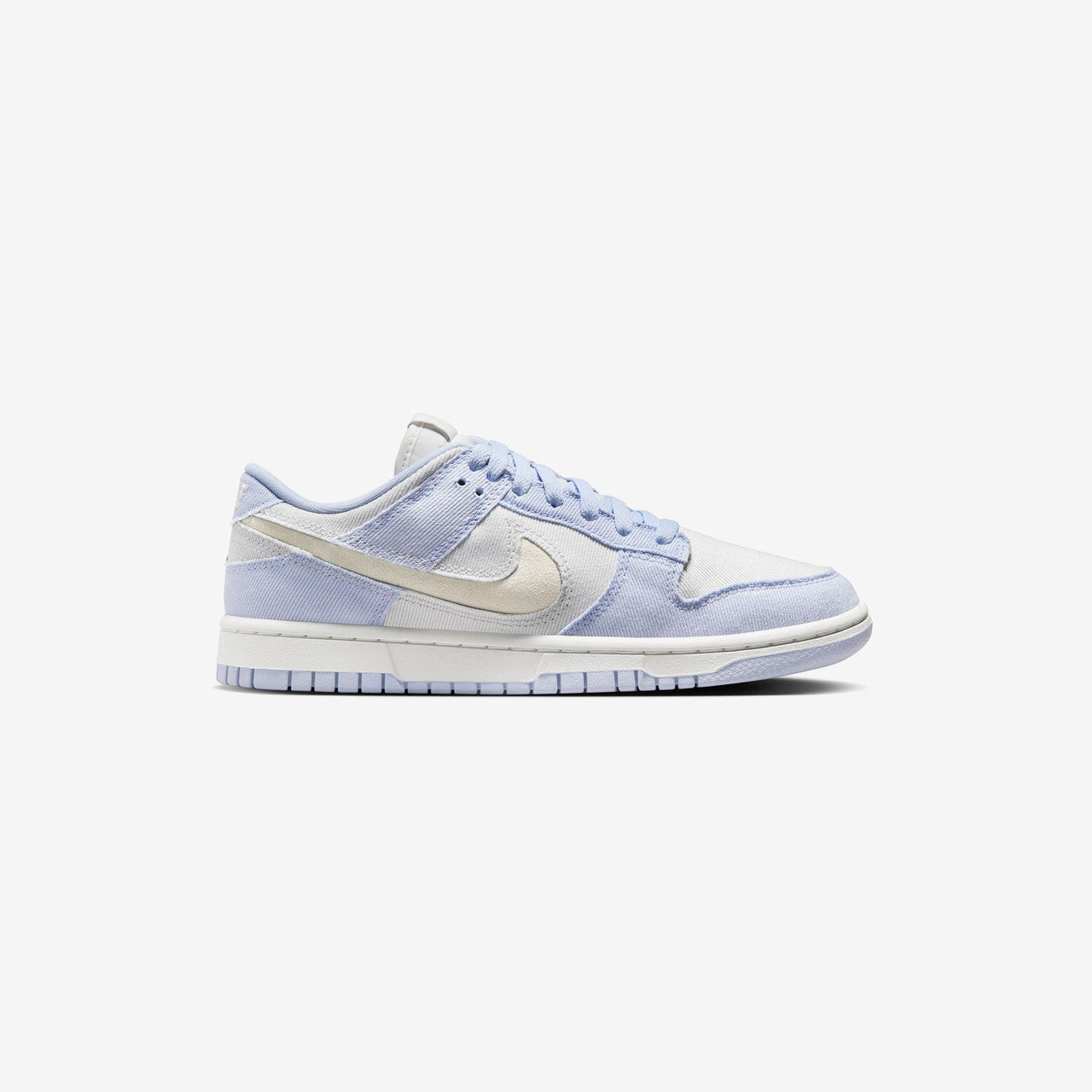 Nike | Wmns Dunk Low - GHOST/SUMMIT WHITE-PLATINUM TINT - female