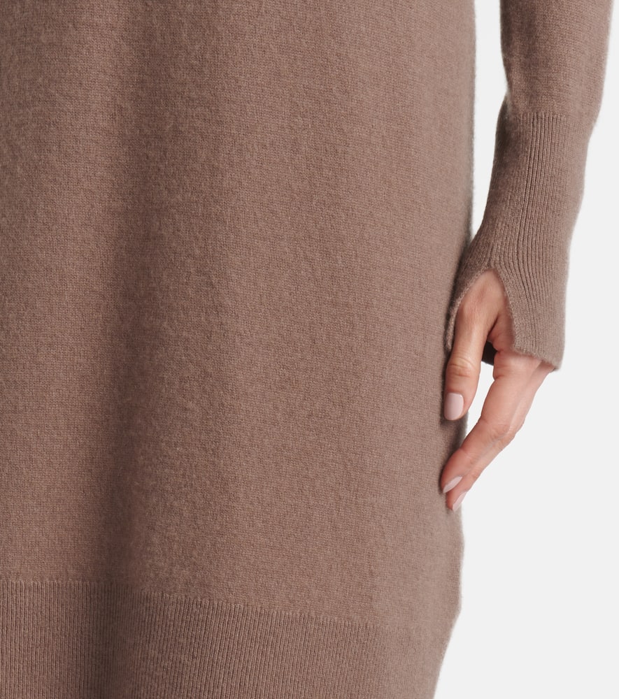 Cashmere turtleneck midi dress