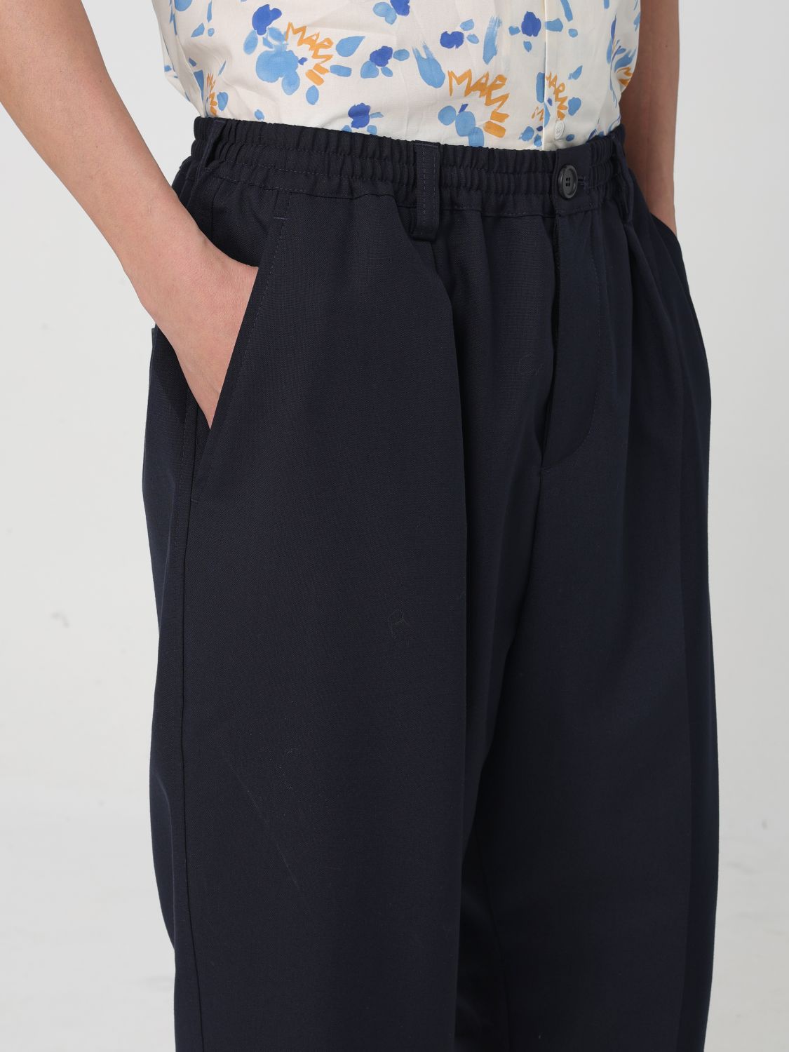 Pants Men color Black