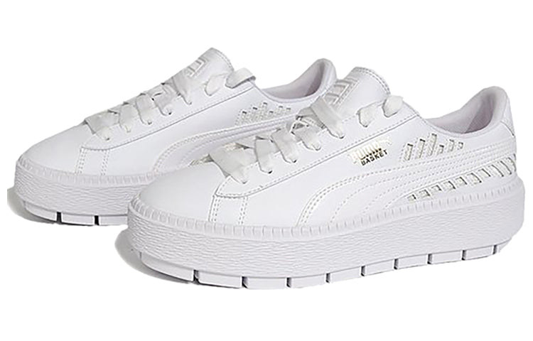 (WMNS) Platform Trace Metallic C Sneakers White